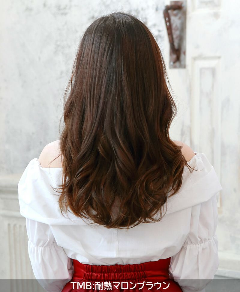 めちゃ楽ボリュームエクステ【リラックスカール】VX-24 モデル着用画像6