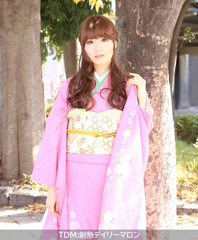 めちゃ楽ボリュームエクステ【リラックスカール】VX-24 モデル着用画像24