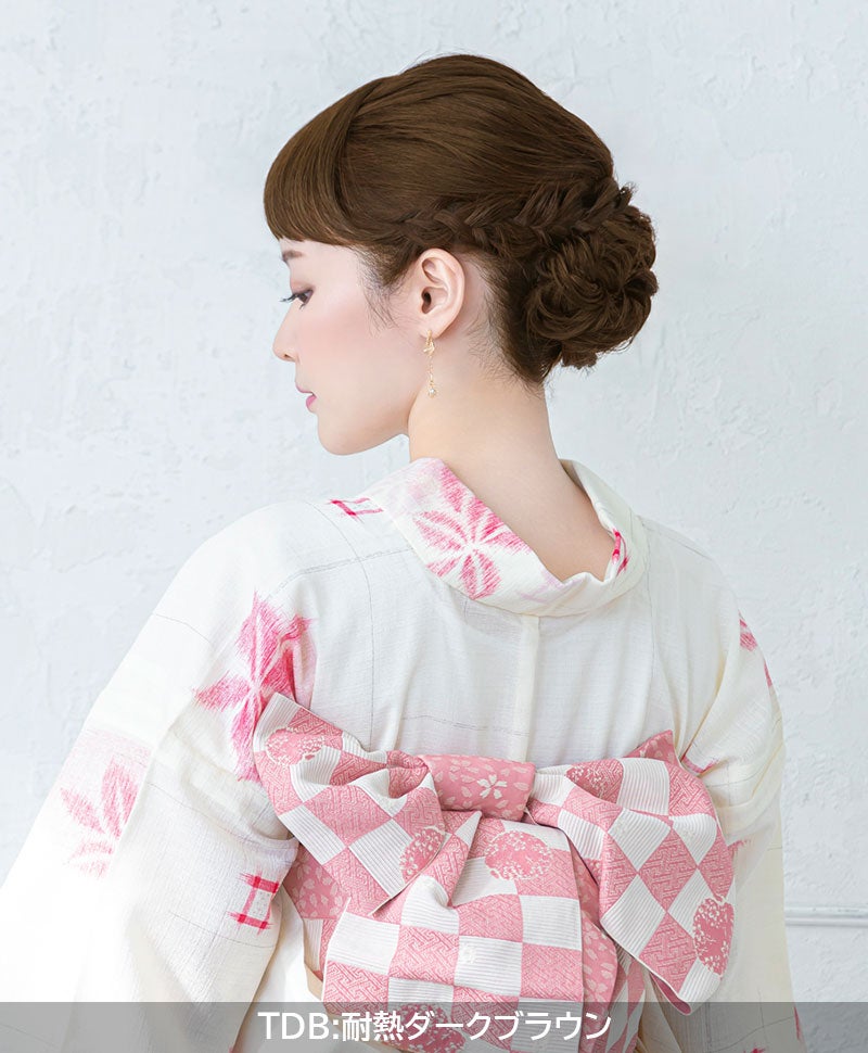 ふんわり総手植え前髪ウィッグ【フルバング】FX-100 TDB:耐熱ダークブラウン　モデル着用画像