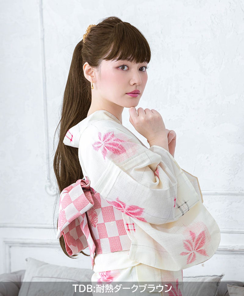 ふんわり総手植え前髪ウィッグ【フルバング】FX-100 TDB:耐熱ダークブラウン　モデル着用画像