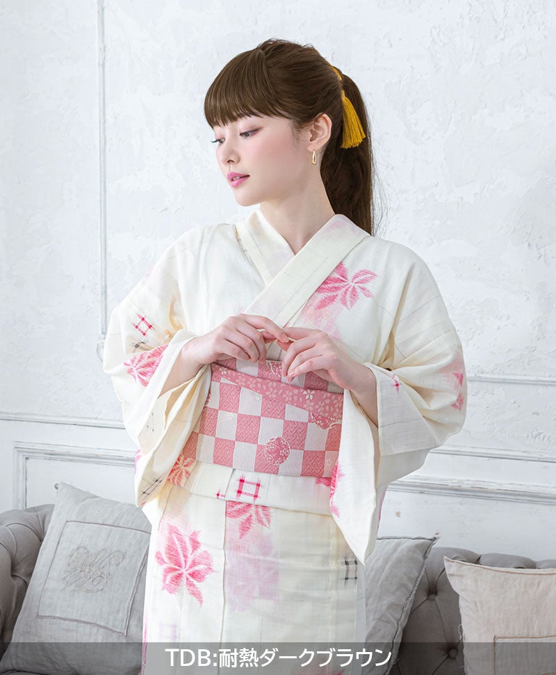 ふんわり総手植え前髪ウィッグ【フルバング】FX-100 TDB:耐熱ダークブラウン　モデル着用画像