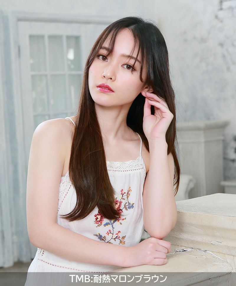 めちゃ楽エクステ【ヴァージンストレート】 品番TX-25耐熱 毛先ワンカールのニュアンスストレートウィッグ 着用イメージ3