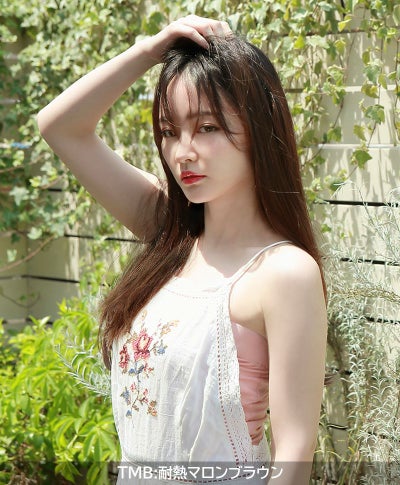 めちゃ楽エクステ【ヴァージンストレート】 品番TX-25耐熱 毛先ワンカールのニュアンスストレートウィッグ 着用イメージ12