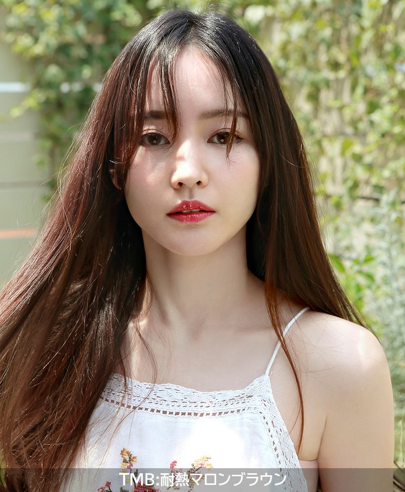 めちゃ楽エクステ【ヴァージンストレート】 品番TX-25耐熱 毛先ワンカールのニュアンスストレートウィッグ 着用イメージ15 アレンジ 前髪をプラスして。併用ウィッグFX-100