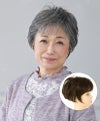 ミセス六分ウィッグ【フェザーカールハーフ】 品番A-116耐熱 人毛のような自然さの新ファイバーと、暑くなりにくく、つけ心地も快適な伸縮キャップを使用 着用イメージ1 カラーTDGH：耐熱ダークグレイヘア