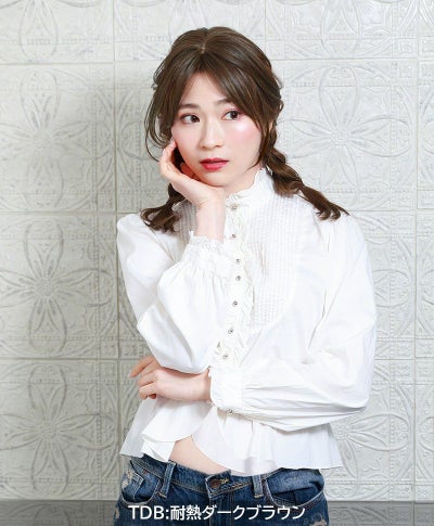 つむじあり前髪ウィッグ【グラムワンレンバングス】 品番TFX-105耐熱 着用イメージ15 カラー：TDB耐熱ダークブラウン