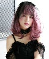  グラデーションカラーウィッグ【フリルカールミディ】 品番CTA-693 着用イメージ4 カラー CTDP：耐熱ダークプラム