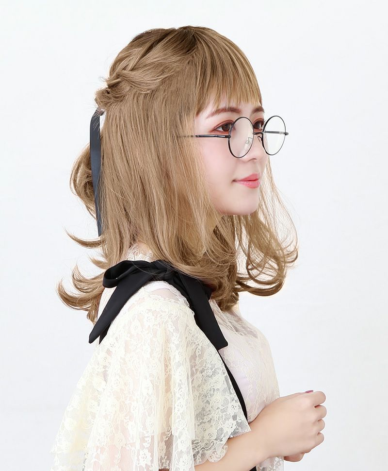  グラデーションカラーウィッグ【フリルカールミディ】 品番CTA-693 着用イメージ7 カラー CTSBR：耐熱ショコラブラウン