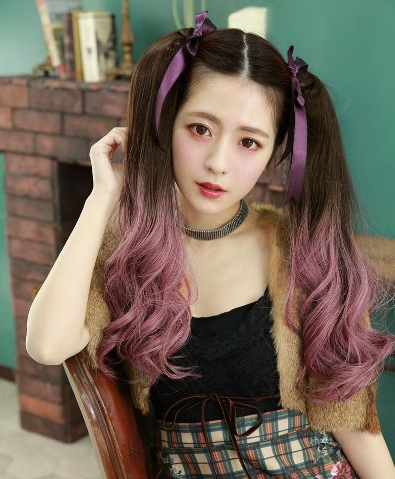 グラデーションテールウィッグ【グラデカールポニー】CTL-10-BR耐熱ブラウン　モデル着用BR-CTDP