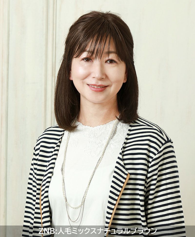 PRISILA BEAUTE総手植え六分ウィッグ(人毛ミックス)【ストレートロング】 品番BRB-101耐熱 着用イメージ11 カラーZNB：人毛ミックスナチュラルブラウン