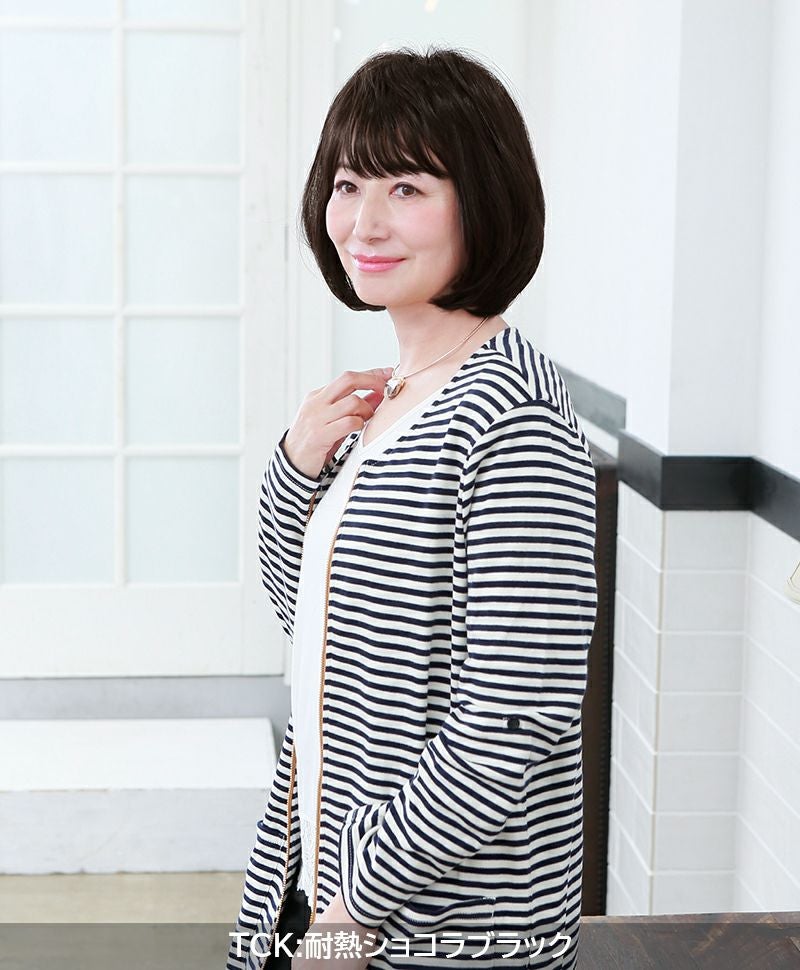 帽子ウィッグ（リラックス）【ボブ】BO-02耐熱 ミセス 着用イメージ7 カラーTCK：耐熱ショコラブラック