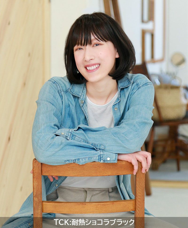 帽子ウィッグ（リラックス）【ボブ】BO-02耐熱 ミセス 着用イメージ9 カラーTCK：耐熱ショコラブラック