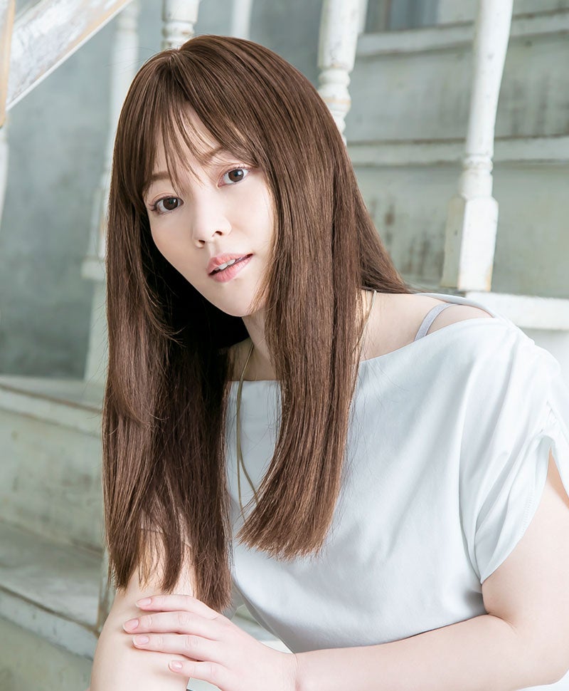 白髪隠しウィッグ(人毛100％)【ロング】ST-102　モデル着用画像　ZBBA