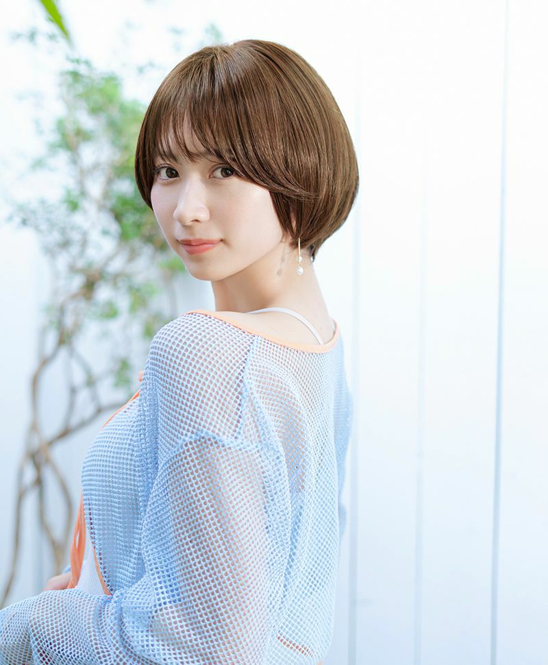 【公式サイト限定】PRISILA Limi手植えオールウィッグ(人毛ミックス)【アプリコットショート】LA-002(S・Mサイズあり) モデル着用イメージ カラーZMB:人毛ミックスマロンブラウン