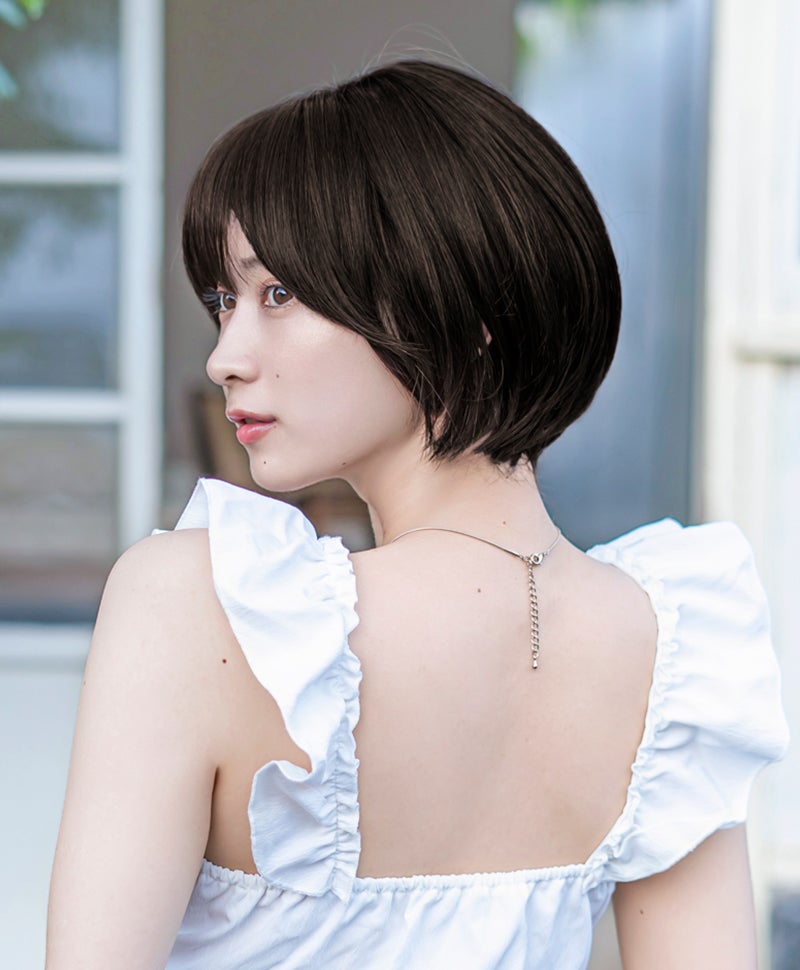 【公式サイト限定】PRISILA Limi手植えオールウィッグ(人毛ミックス)【アプリコットショート】LA-002(S・Mサイズあり) モデル着用イメージ カラーZNC:人毛ミックスナチュラルカラー