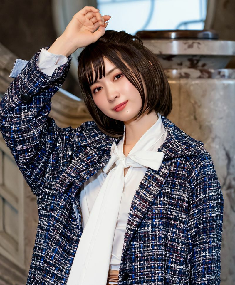 【公式サイト限定】PRISILA Limi手植えオールウィッグ(人毛ミックス)【シェリーボブ】品番/LA-003　カラー/ZNB:人毛ミックスナチュラルブラウン　着用イメージ2