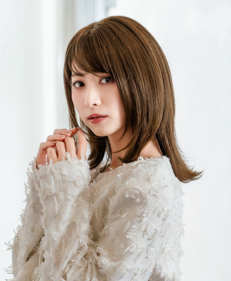 【公式サイト限定】PRISILA Limi手植えオールウィッグ(人毛ミックス)【フラネレイヤーミディ】品番/LA-004　カラー/ZMB:人毛ミックスマロンブラウン　着用イメージ13