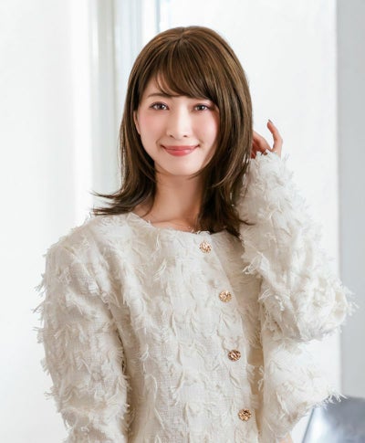 【公式サイト限定】PRISILA Limi手植えオールウィッグ(人毛ミックス)【フラネレイヤーミディ】品番/LA-004　カラー/ZMB:人毛ミックスマロンブラウン　着用イメージ14