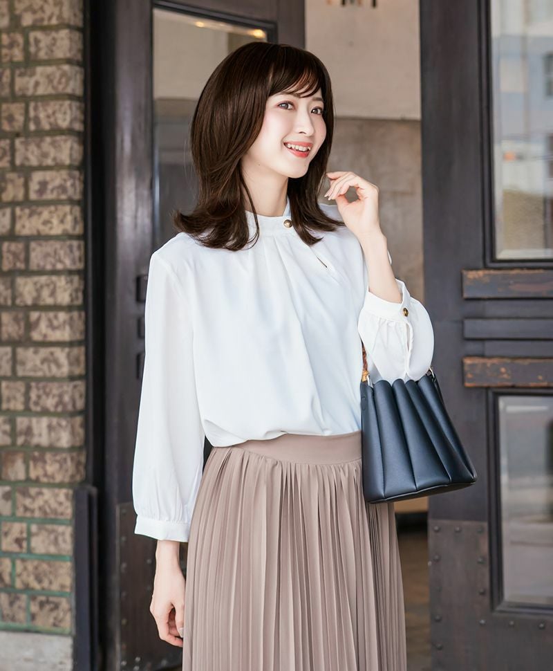 【公式サイト限定】PRISILA Limi手植えオールウィッグ(人毛ミックス)【フラネレイヤーミディ】品番/LA-004　カラー/ZNB:人毛ミックスナチュラルブラウン　着用イメージ20