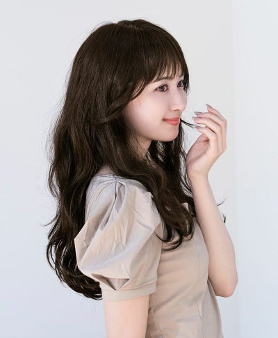 【公式サイト限定】PRISILA Limi手植えオールウィッグ(人毛ミックス)【ローザカールロング】品番/LA-005　カラー/ZNC:人毛ミックスナチュラルカラー　着用イメージ10