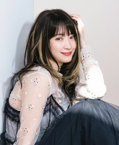 ★プリシラ公式限定★美人シルエットのレイヤーストレートロング　LA-006フルールストレートロング　ZIGD:人毛ミックスインナーゴールド