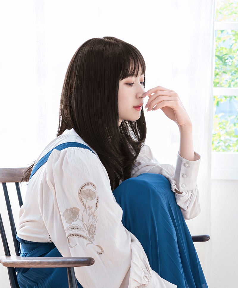 ★プリシラ公式限定★　毛のかさばりが少なく厚みが出にくいため、膨張しません　LA-006　フルールストレートロング　ZNC:人毛ミックスナチュラルカラー