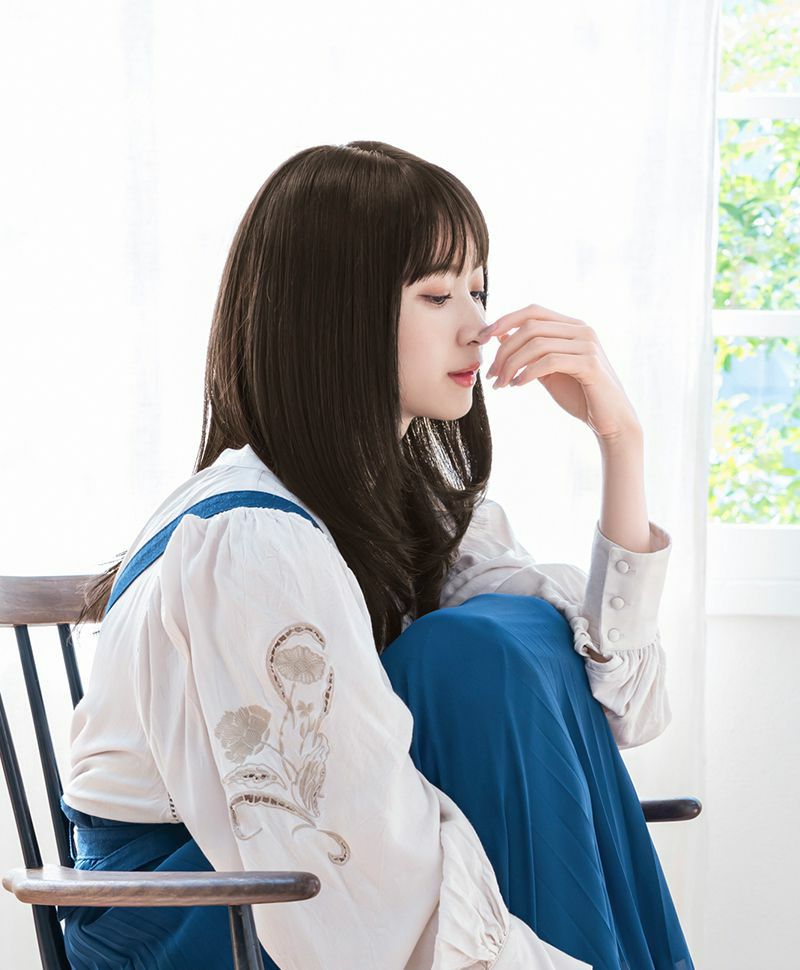 ★プリシラ公式限定★　つむじ部分は人工頭皮 「シルクスキン」を採用　LA-006　フルールストレートロング　ZNC:人毛ミックスナチュラルカラー