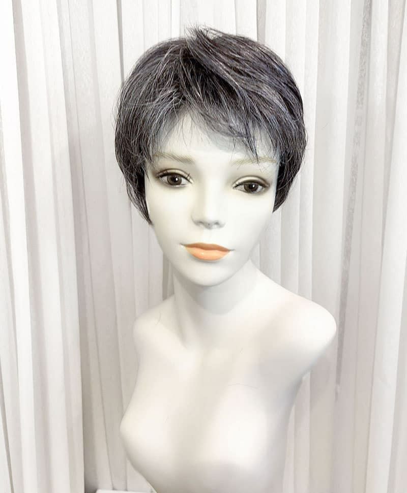  【WEBスペシャル限定一点もの】帽子タイプのオールウィッグ【ショート】UMEDA-921-TDGH耐熱ダークグレイヘア【梅田サロンカットウィッグ】