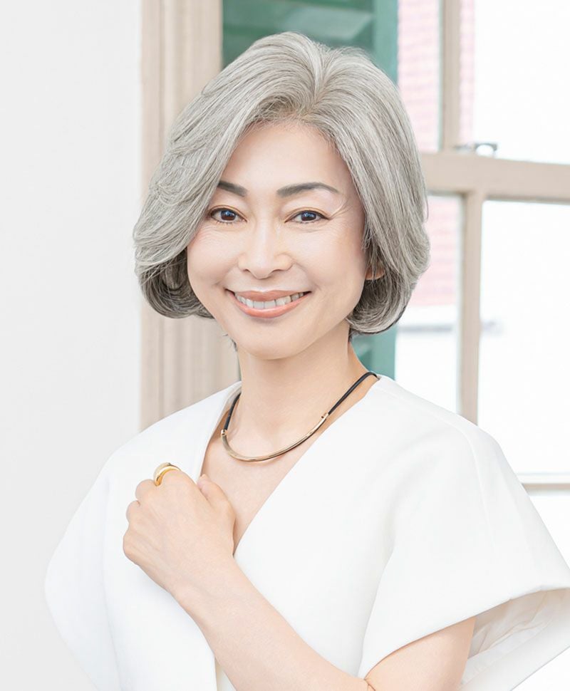 PRISILA Limi手植えオールウィッグ(人毛ミックス)【マノンワンレンボブ】LA-007 モデル画像ZLGH:人毛ミックスライトグレイヘア