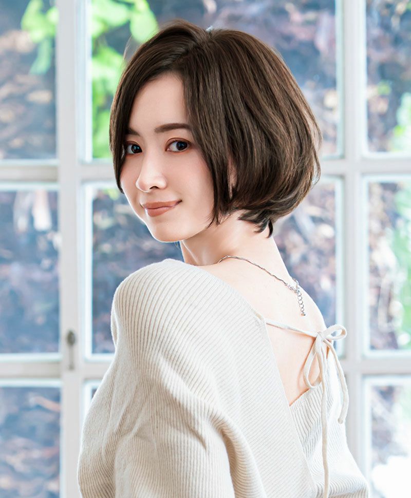 PRISILA Limi手植えオールウィッグ(人毛ミックス)【マノンワンレンボブ】LA-007 モデル画像 ZNB：人毛ミックスナチュラルブラウン