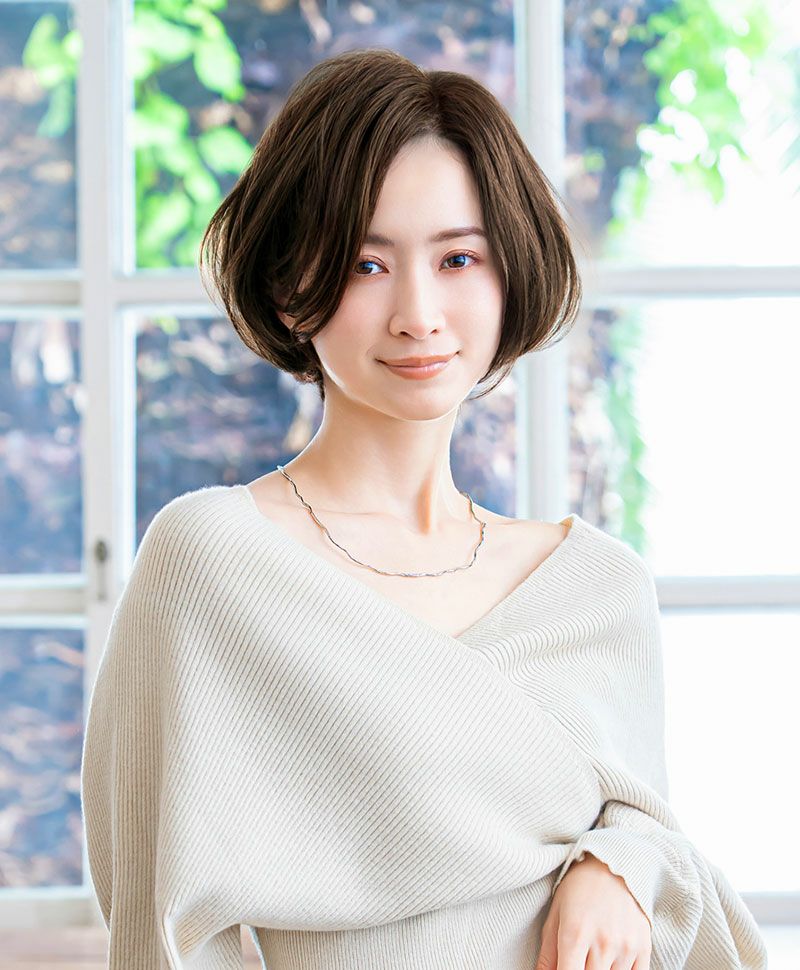 PRISILA Limi手植えオールウィッグ(人毛ミックス)【マノンワンレンボブ】LA-007 モデル画像 ZNB：人毛ミックスナチュラルブラウン