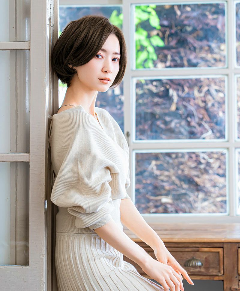 PRISILA Limi手植えオールウィッグ(人毛ミックス)【マノンワンレンボブ】LA-007 モデル画像 ZNB：人毛ミックスナチュラルブラウン