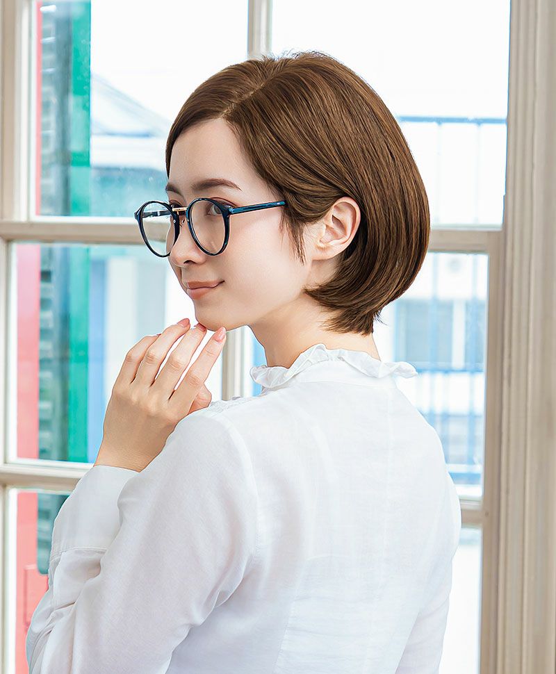 PRISILA Limi手植えオールウィッグ(人毛ミックス)【マノンワンレンボブ】LA-007 モデル画像 ZMB：人毛ミックスマロンブラウン