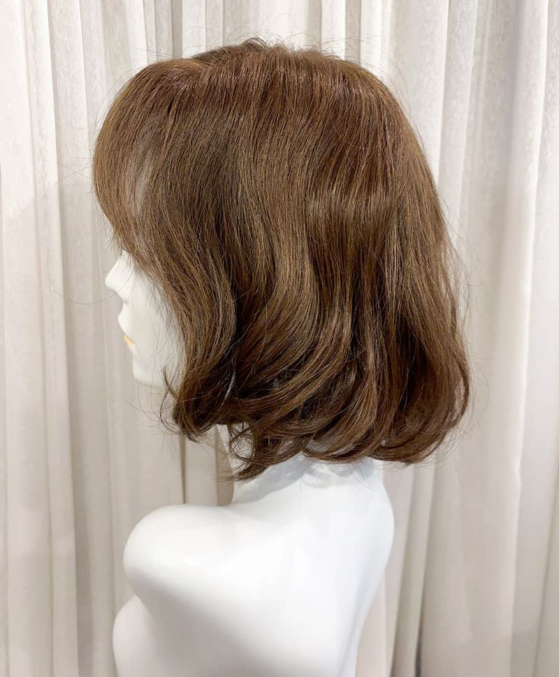  【WEB限定一点もの】手植えオールウィッグ【ボブ】UMEDA-956-ZMB人毛ミックスマロンブラウン【梅田サロンカットウィッグ】Sサイズ　マネキン着用画像着用画像